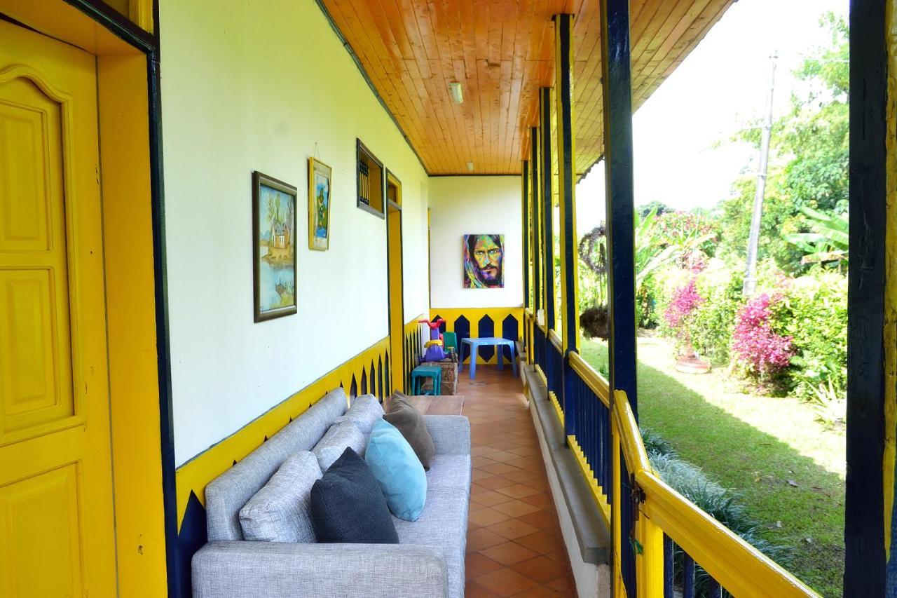 Casa Finca Villa Luz A 800 Mts Del Parque Del Cafe Montenegro Eksteriør billede